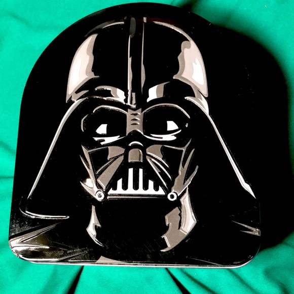 Darth Vader Tin - Picture 1 of 4